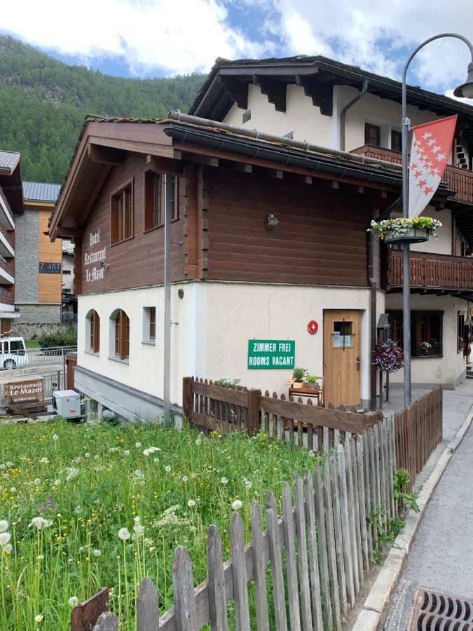 Mazot Zermatt Hotell Exteriör bild